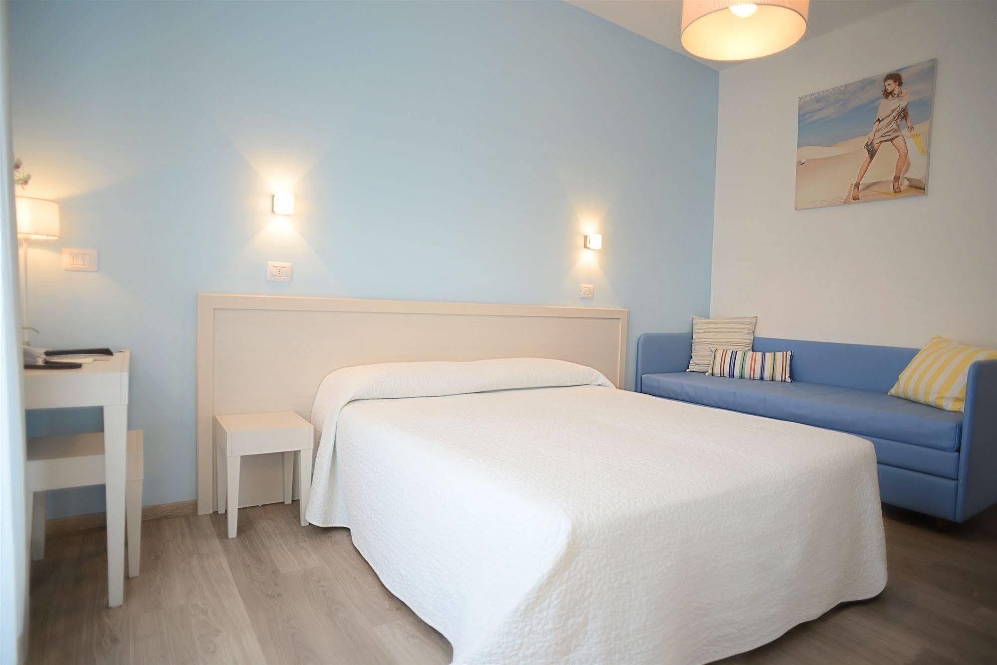 Maree Hotel Cesenatico Esterno foto